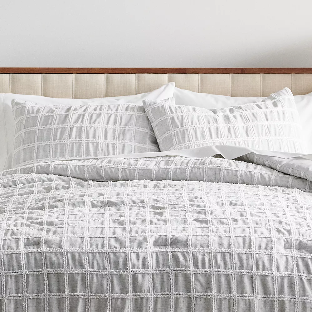 Sonoma Goods For Life® Manila Tufted Comforter Set With Shams 4 Sonoma Goods For Life® Manila Tufted Comforter Set With Shams - Image 2