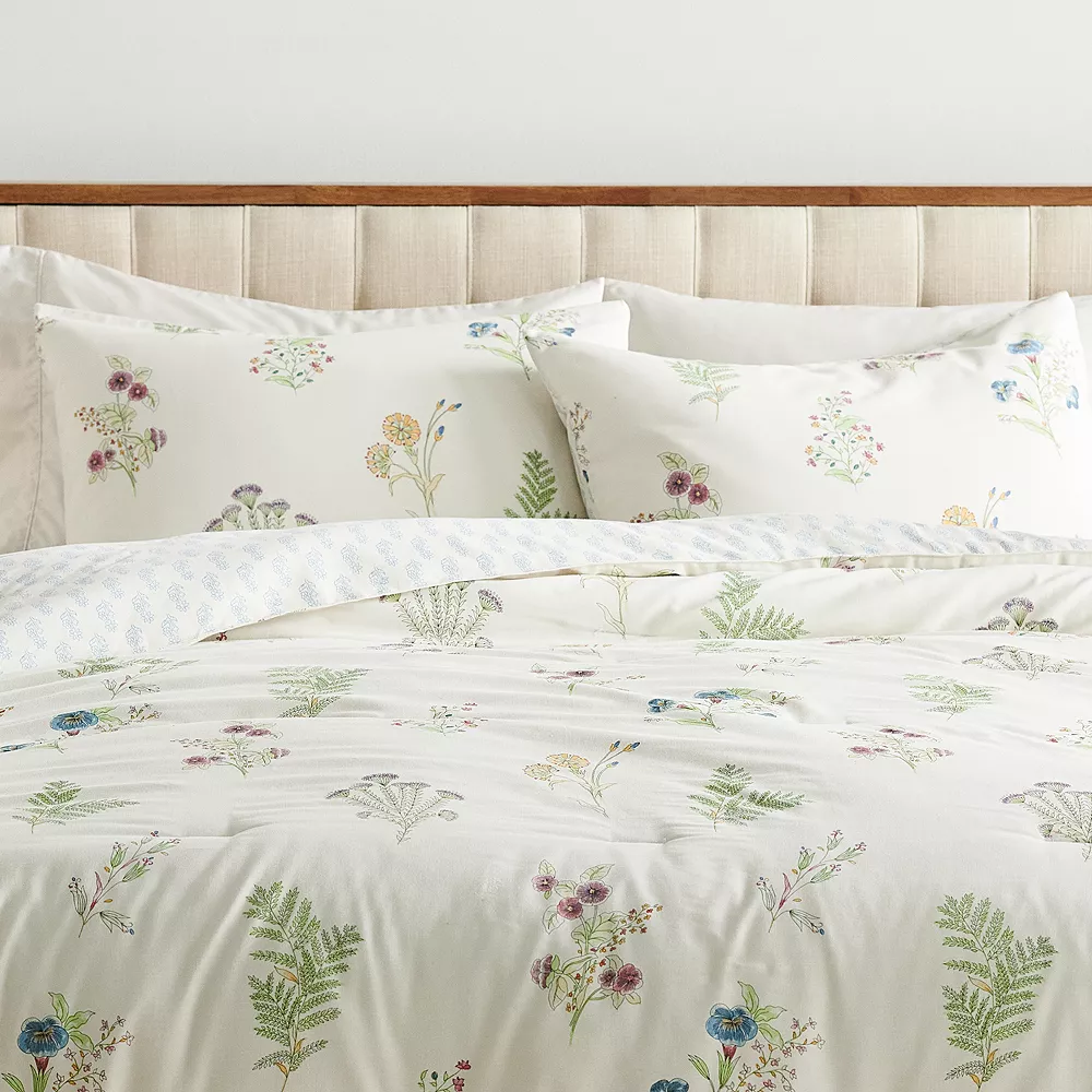 Sonoma Goods For Life® Aubrey Wildflower Print Comforter Set With Shams 5 Sonoma Goods For Life® Aubrey Wildflower Print Comforter Set With Shams - Image 3