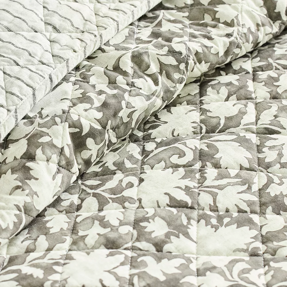 Sonoma Goods For Life® New Traditions Holme Botanical Quilt Or Sham 4 Sonoma Goods For Life® New Traditions Holme Botanical Quilt Or Sham - Image 2