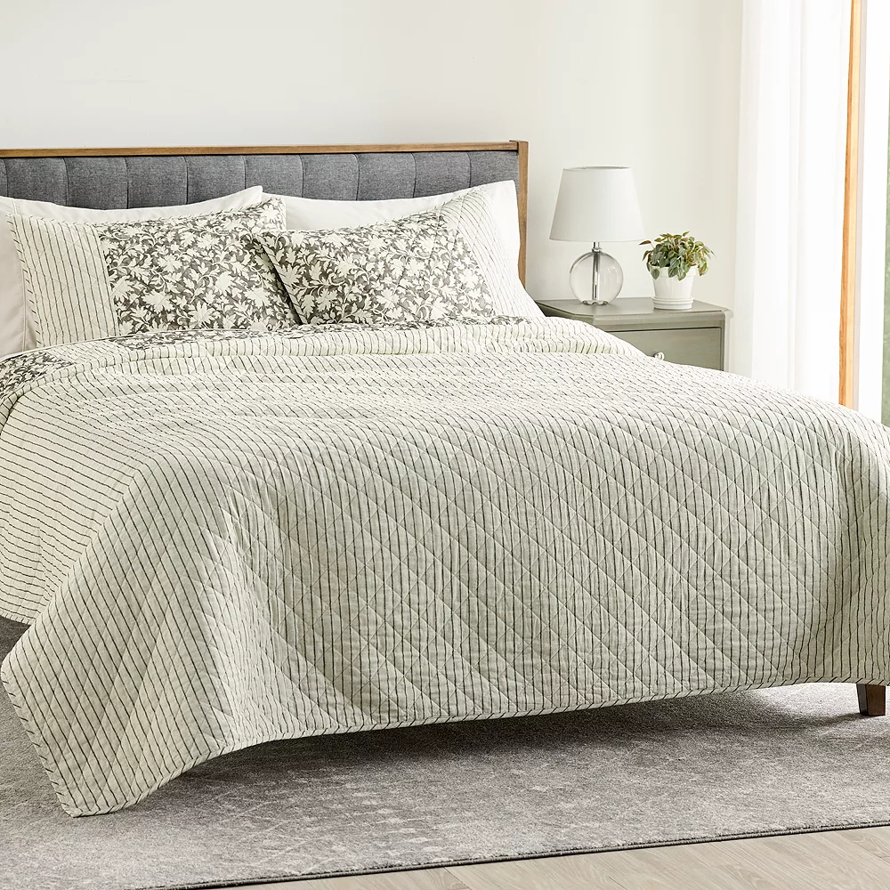 Sonoma Goods For Life® New Traditions Holme Botanical Quilt Or Sham 5 Sonoma Goods For Life® New Traditions Holme Botanical Quilt Or Sham - Image 3